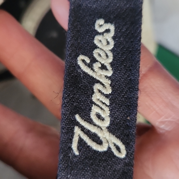 "Official" New York Yankees Stadium, "Twins Enterprise" baseball cap. Adult, adj - Picture 3 of 8